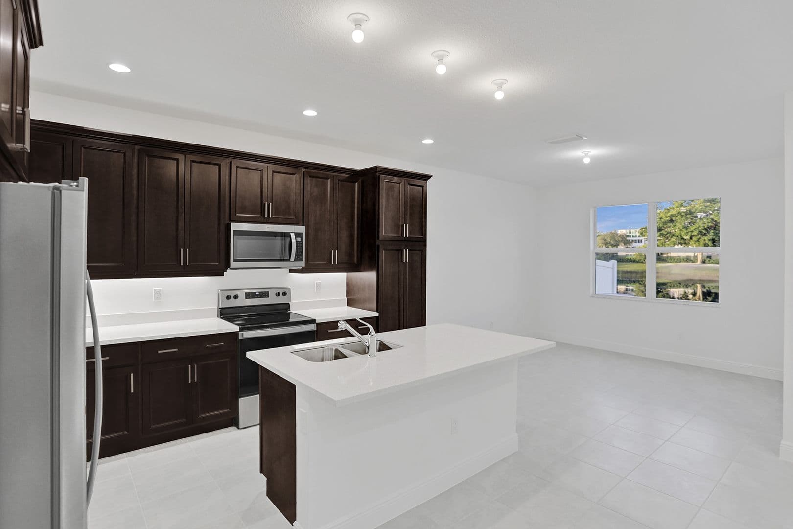 Deerfield Beach, House: 585 Sanderling Circle