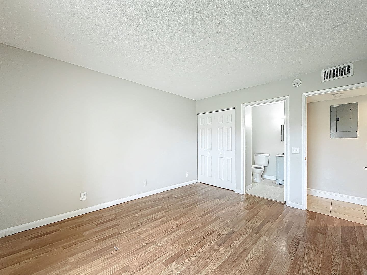 Boynton Beach House: 719 Meadows Circle