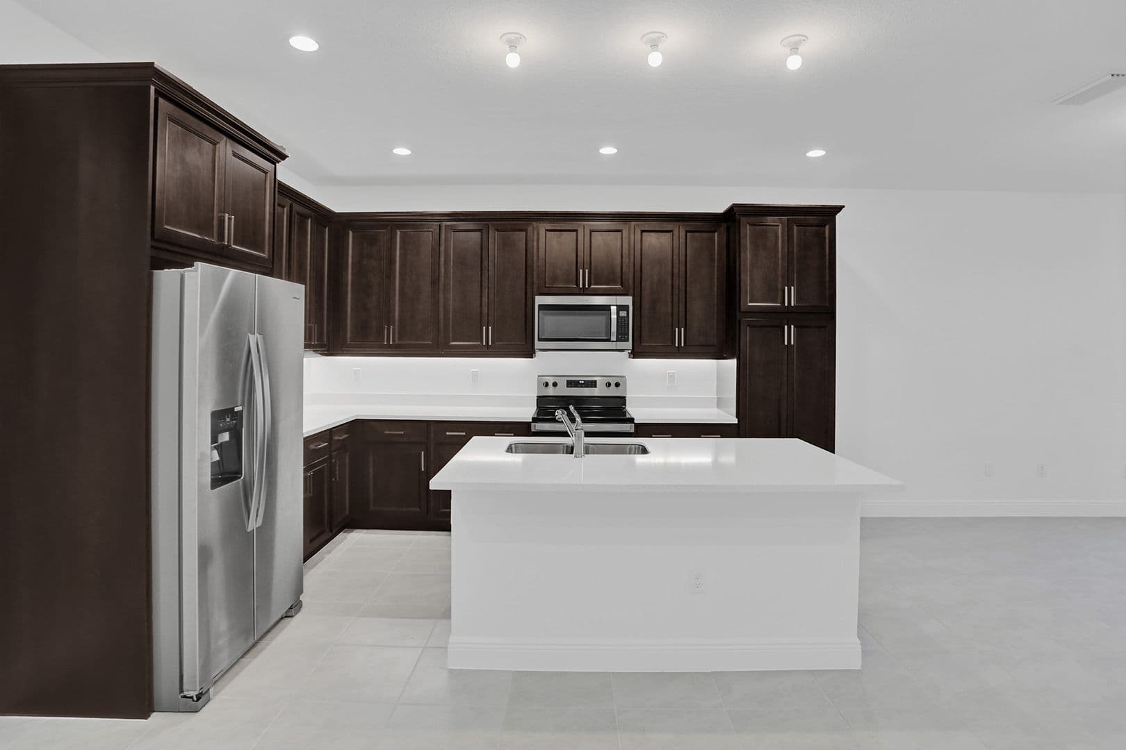 Deerfield Beach, House: 585 Sanderling Circle