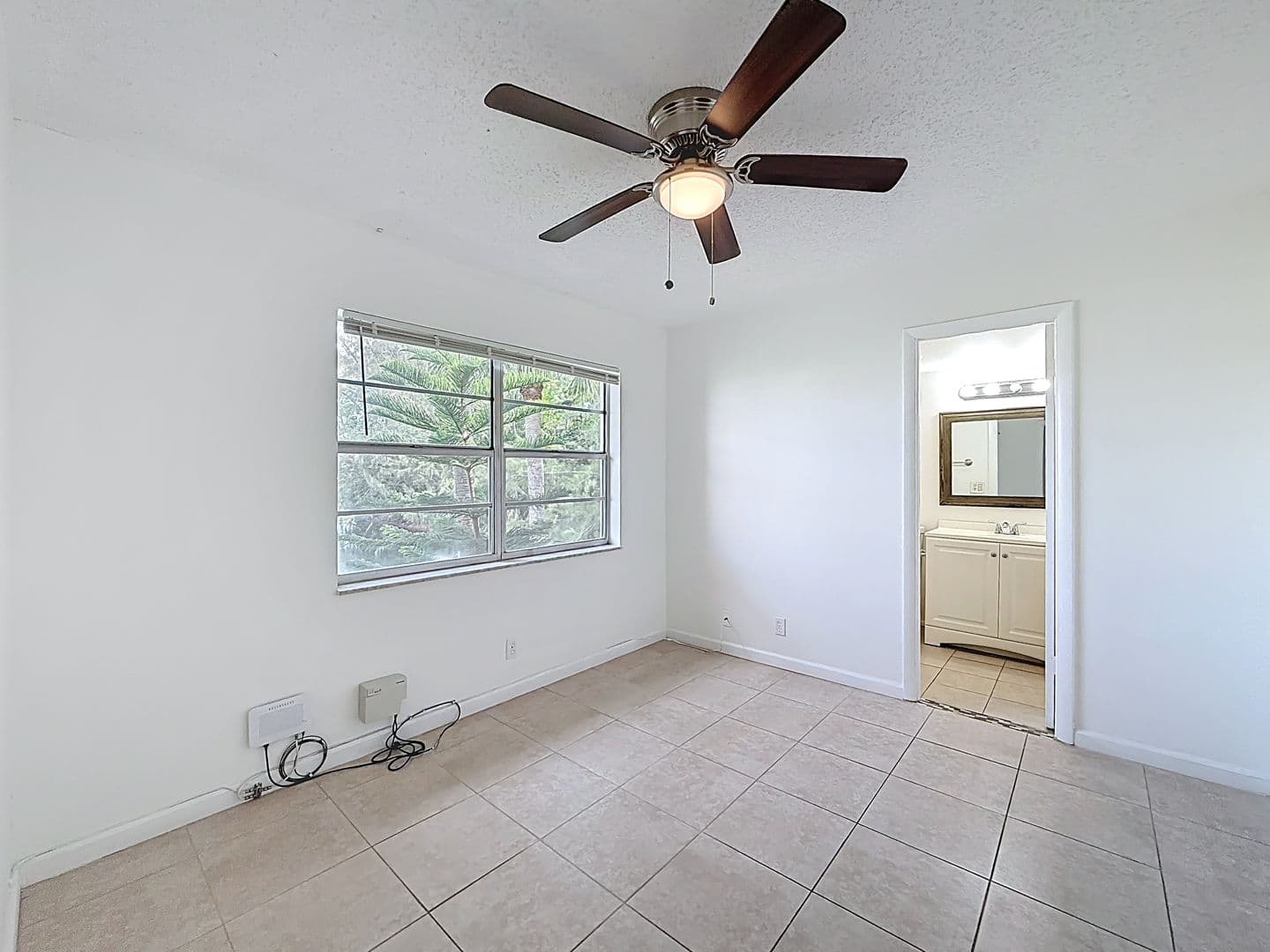 West Palm Beach House: 235 Lake Dora Drive