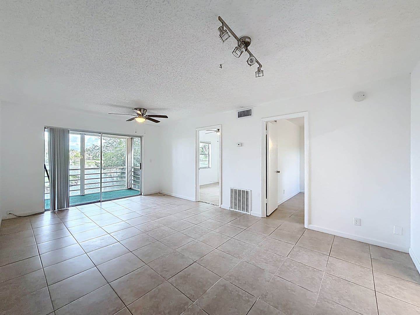 West Palm Beach House: 235 Lake Dora Drive