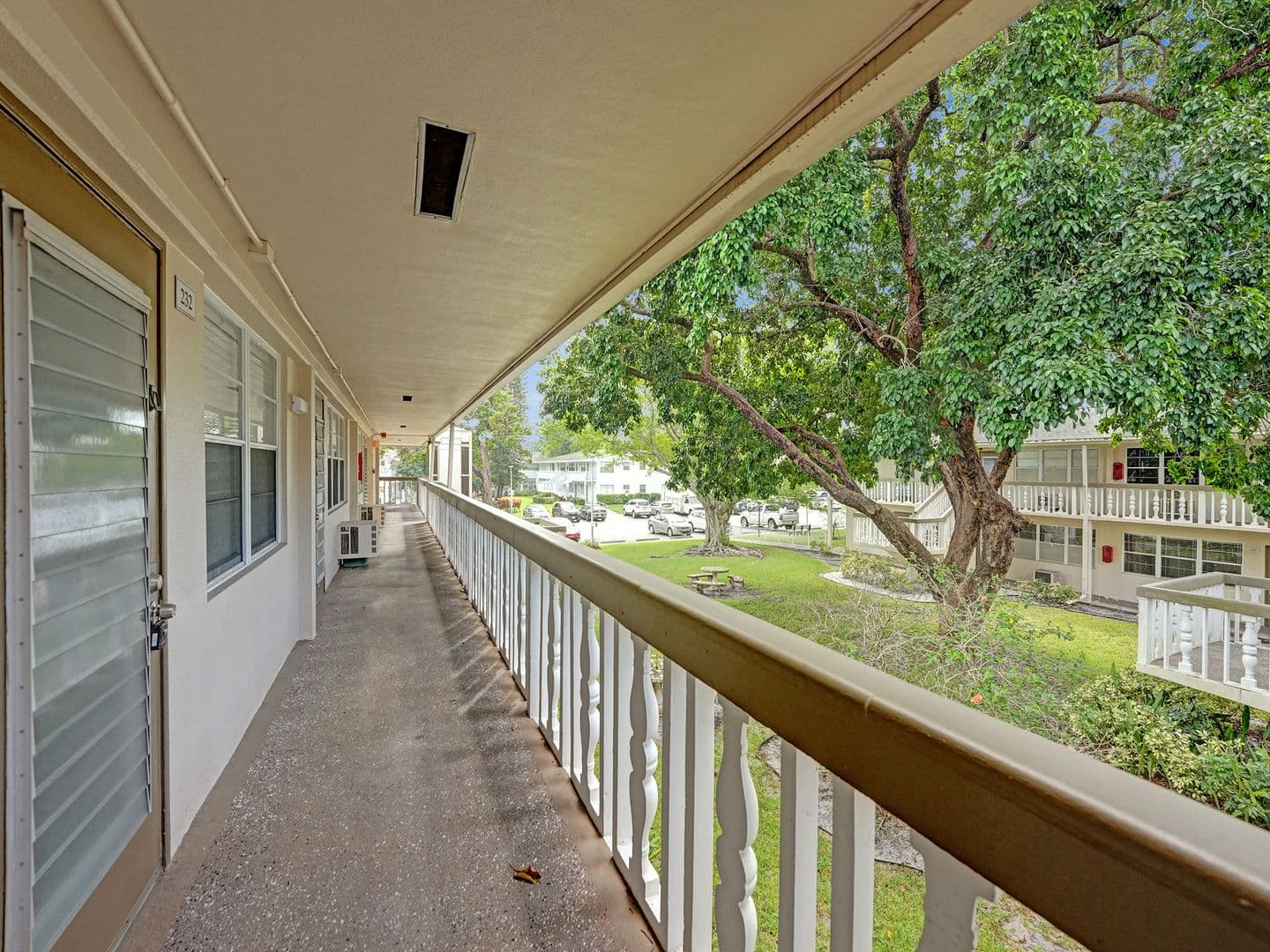 DEERFIELD BEACH Condo: 232 Farnham J