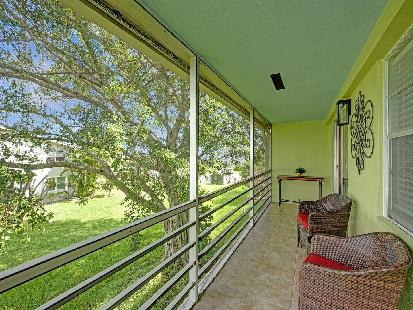 DEERFIELD BEACH Condo: 232 Farnham J