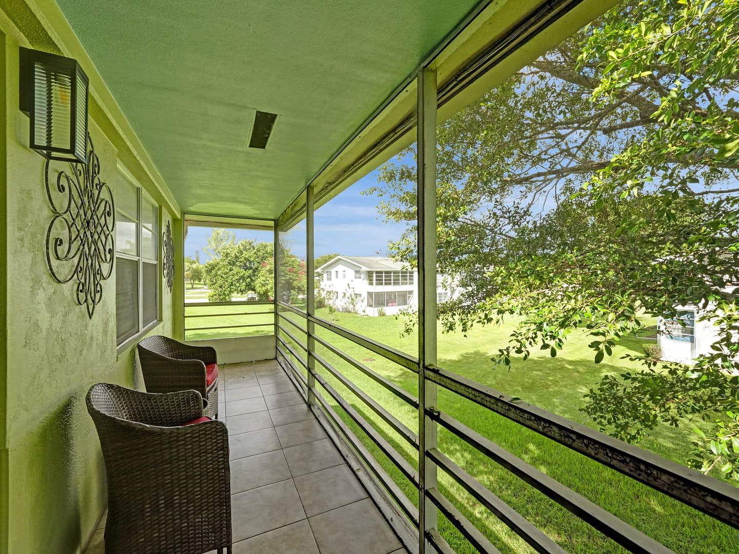 DEERFIELD BEACH Condo: 232 Farnham J