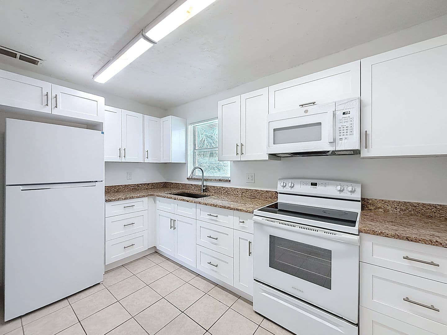West Palm Beach House: 235 Lake Dora Drive