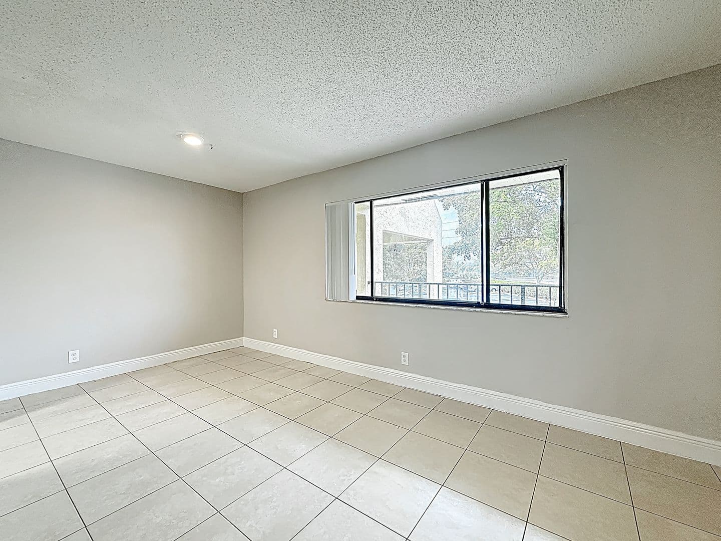 Boynton Beach House: 719 Meadows Circle
