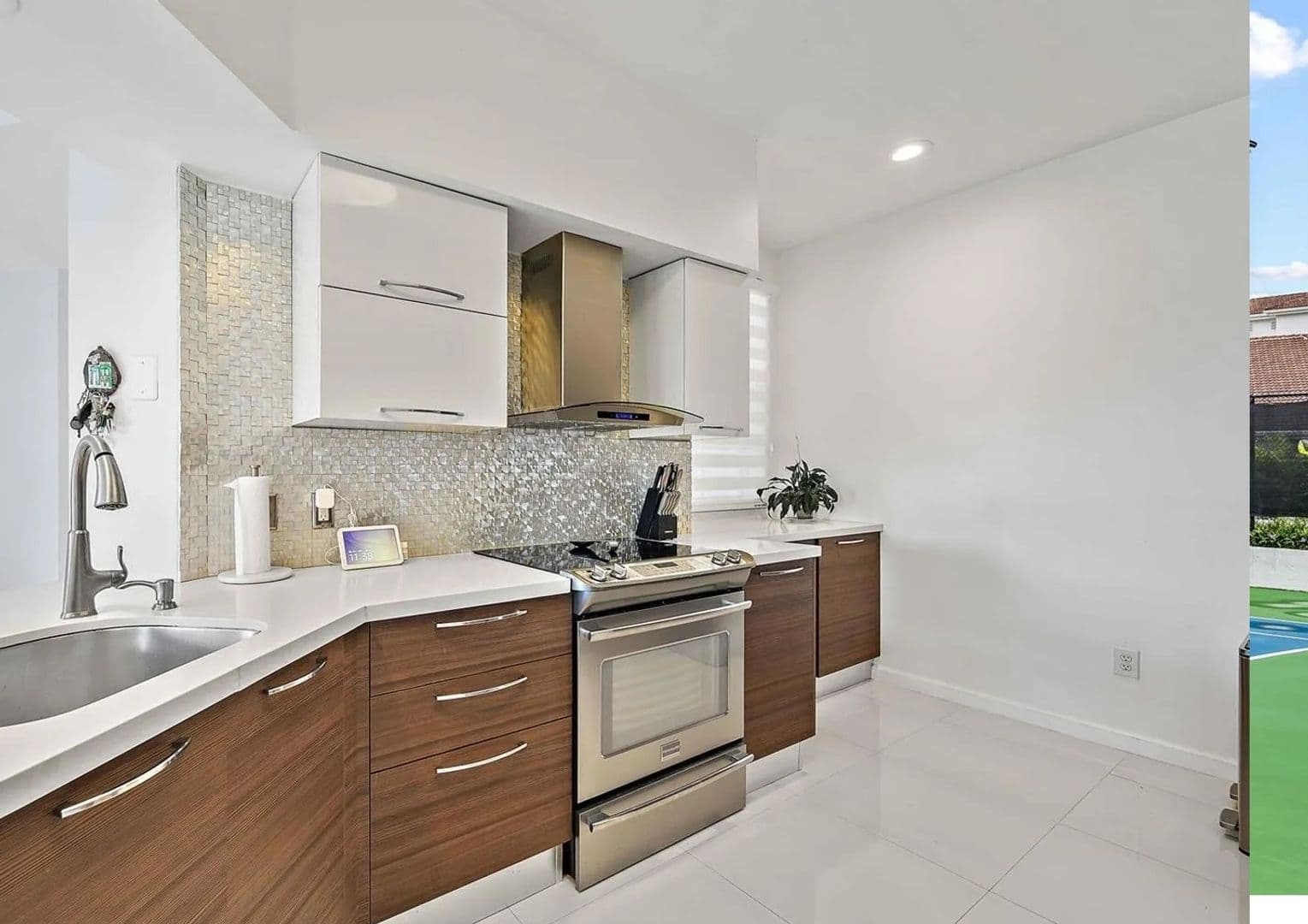 Aventura House: 3145 NE 184th Street Unit 5304