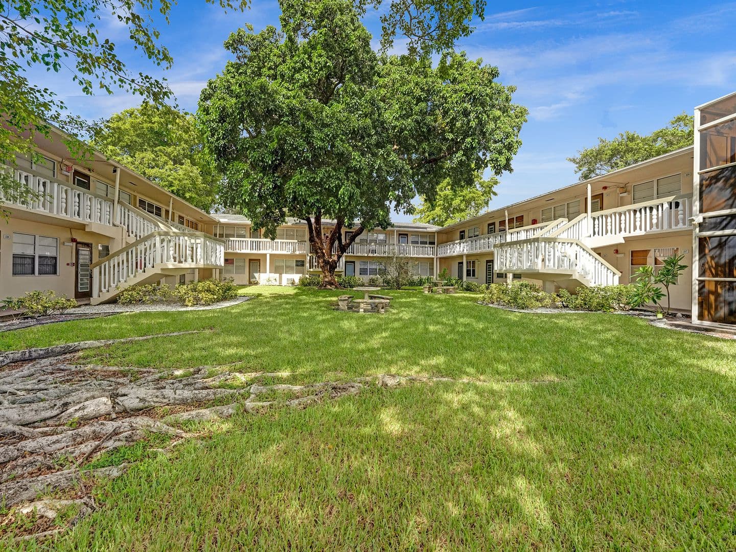 DEERFIELD BEACH Condo: 232 Farnham J