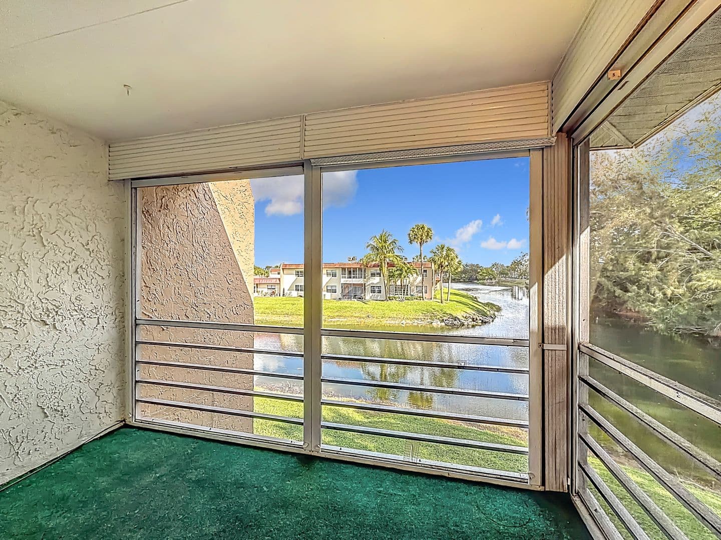 West Palm Beach House: 235 Lake Dora Drive