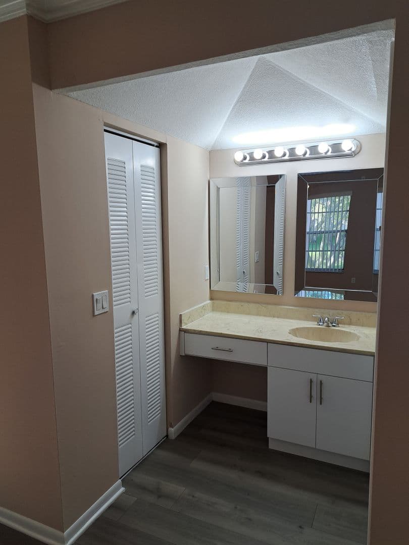 Delray Beach House: 2929 Zorno Way #207