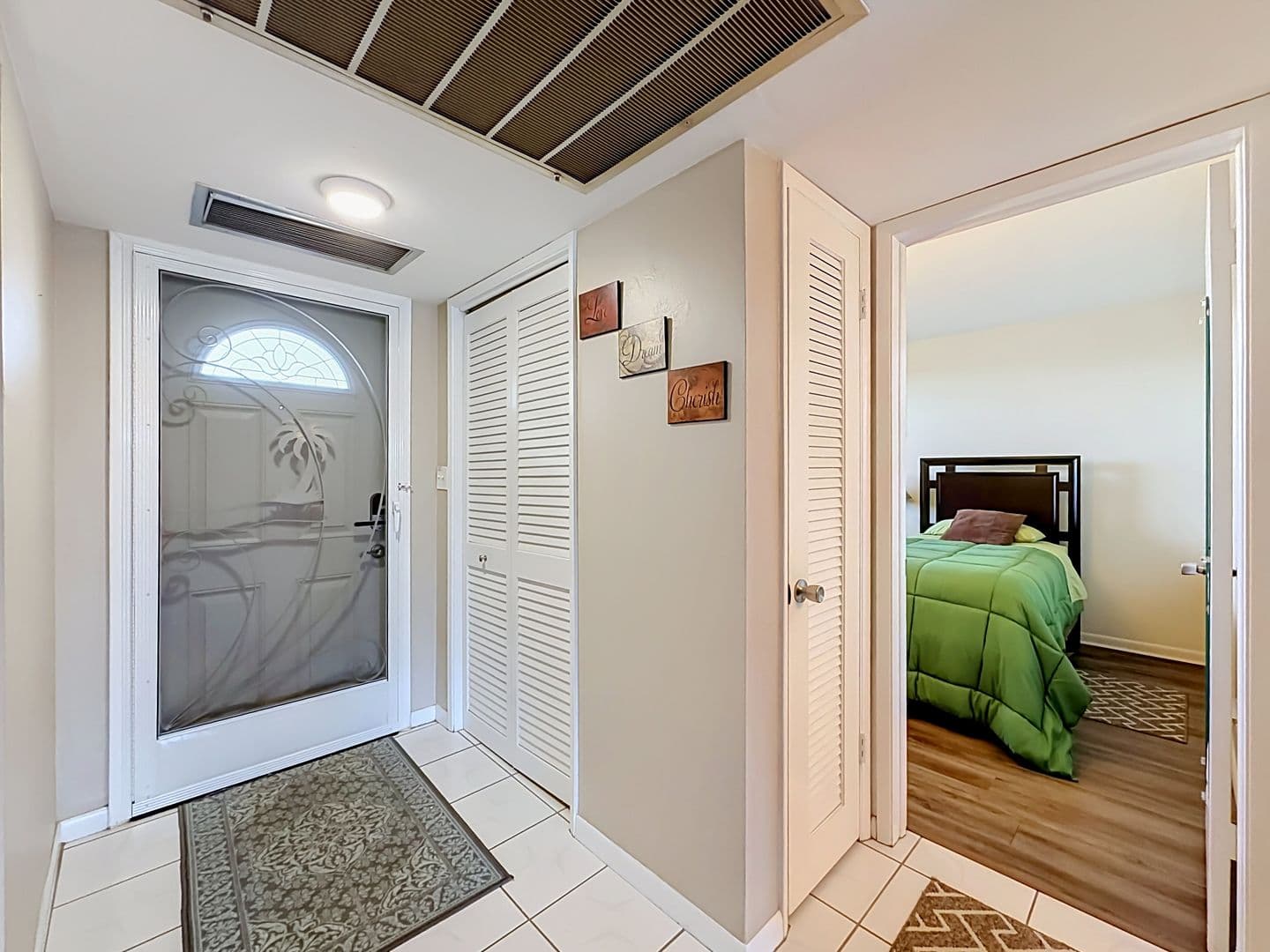 Lighthouse Point House: 4500 N Federal Highway #315B