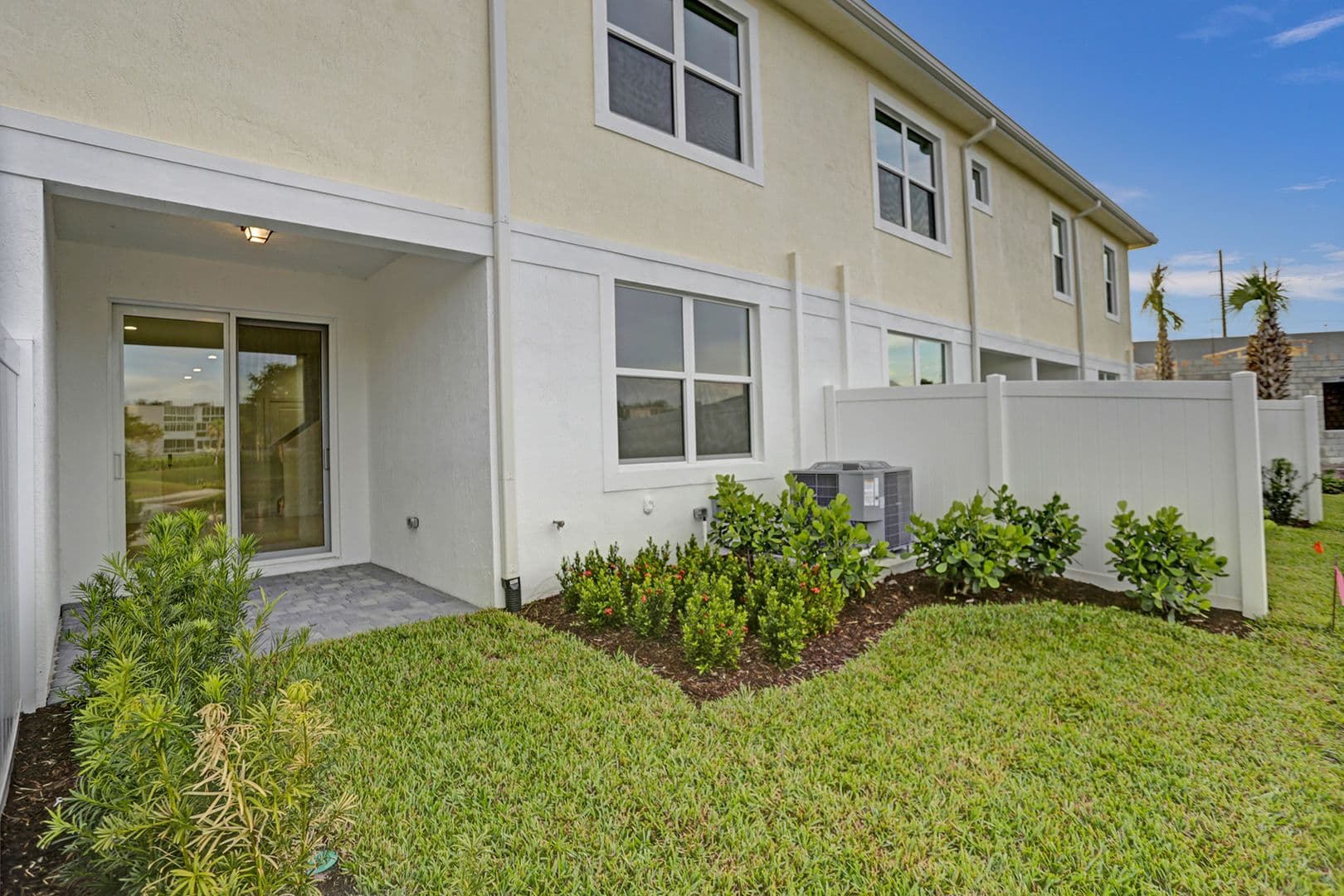 Deerfield Beach, House: 585 Sanderling Circle