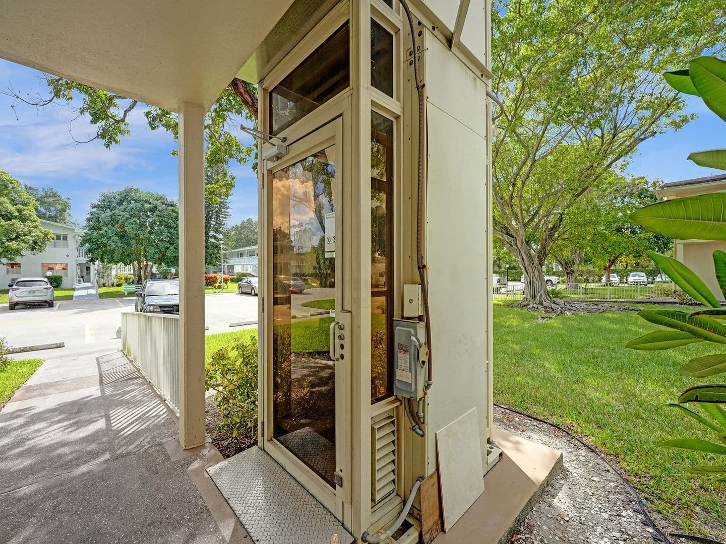 DEERFIELD BEACH Condo: 232 Farnham J