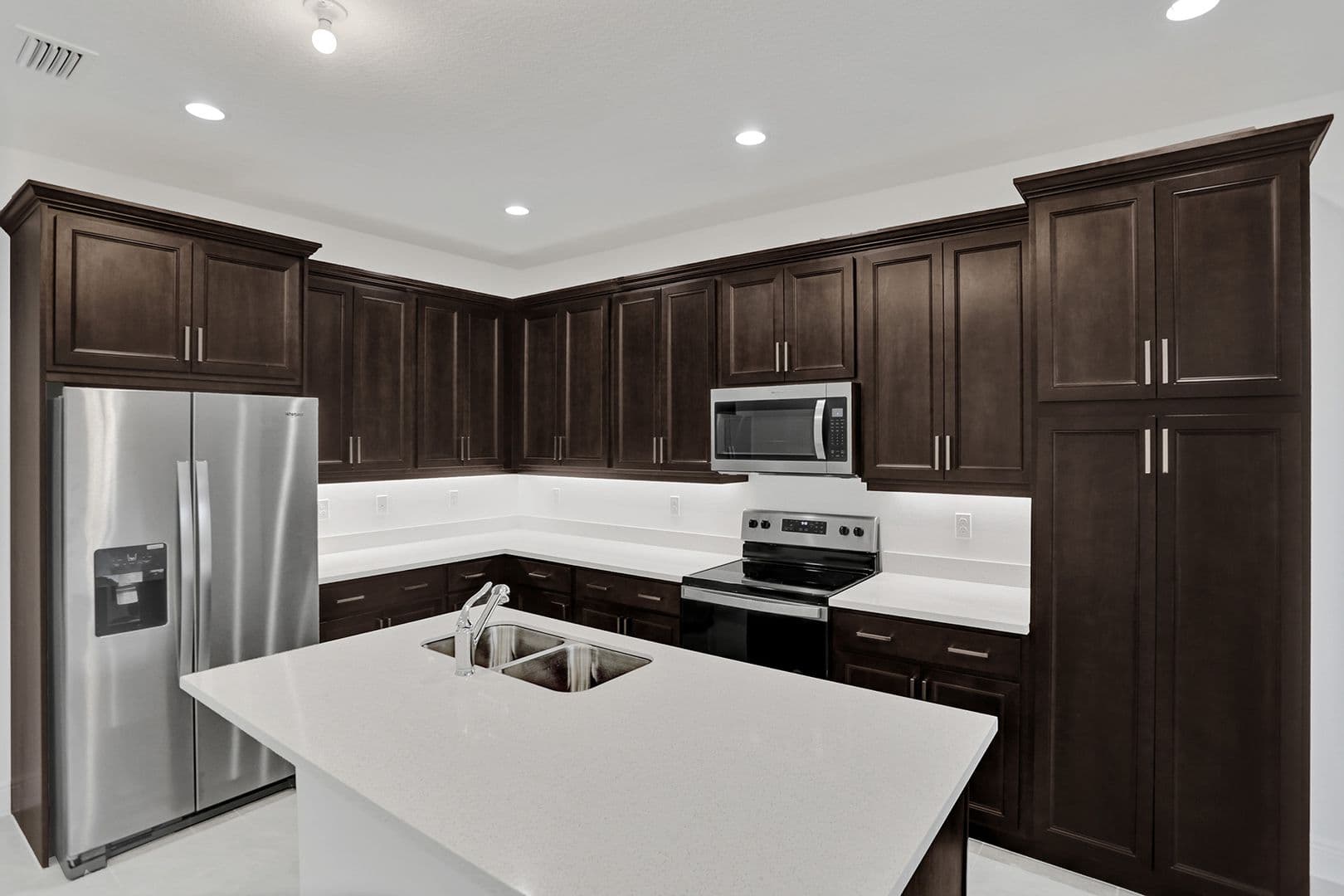 Deerfield Beach, House: 585 Sanderling Circle