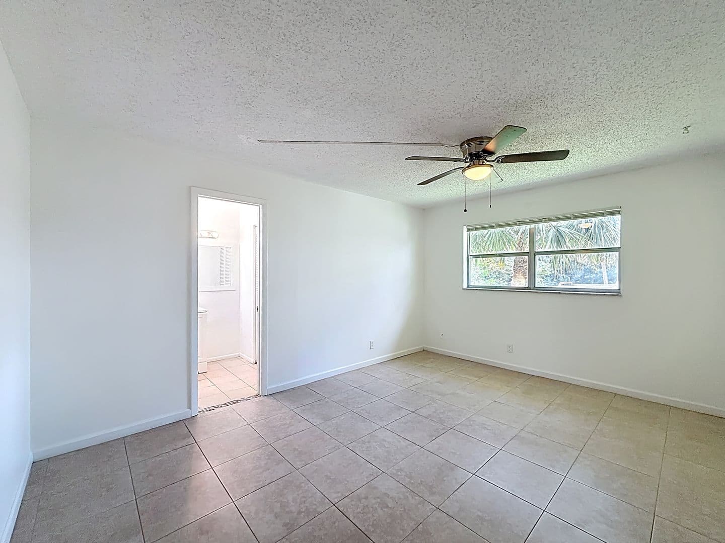 West Palm Beach House: 235 Lake Dora Drive