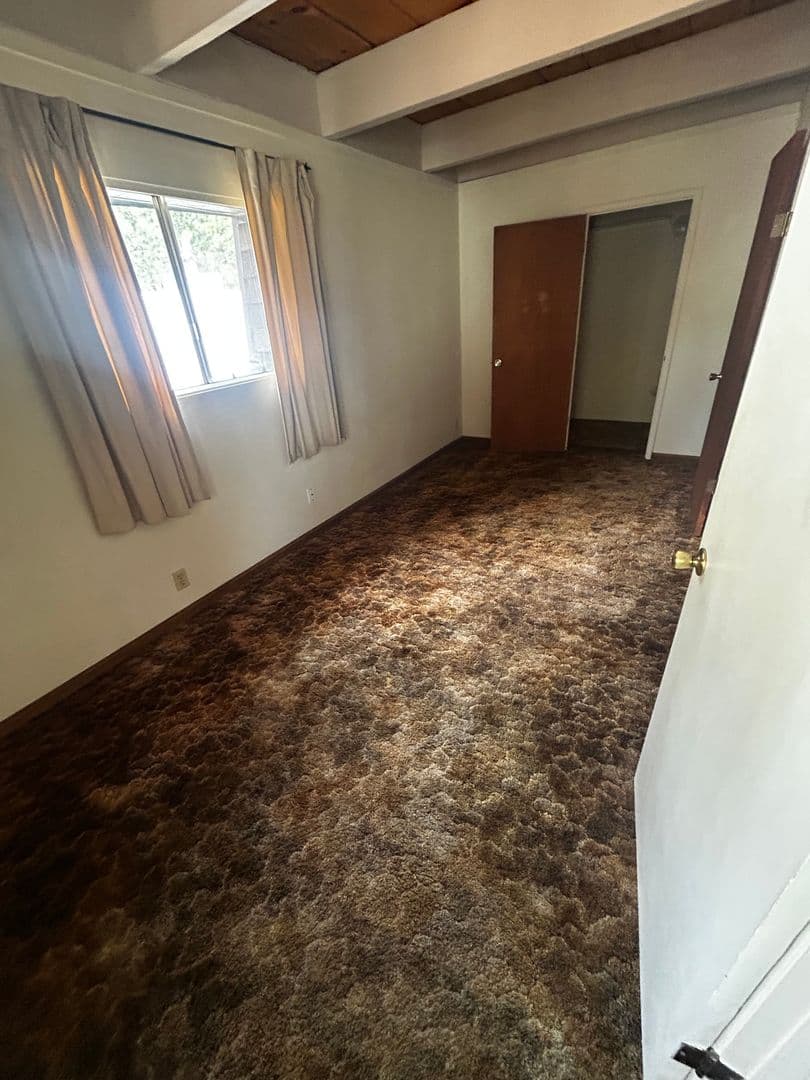 S Lake Tahoe Townhome: 803 San Jose Ave.