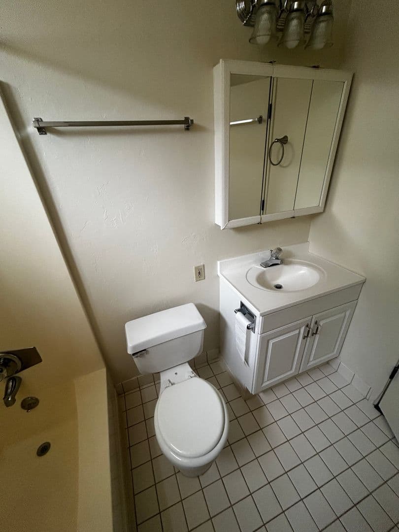 S Lake Tahoe Townhome: 803 San Jose Ave.