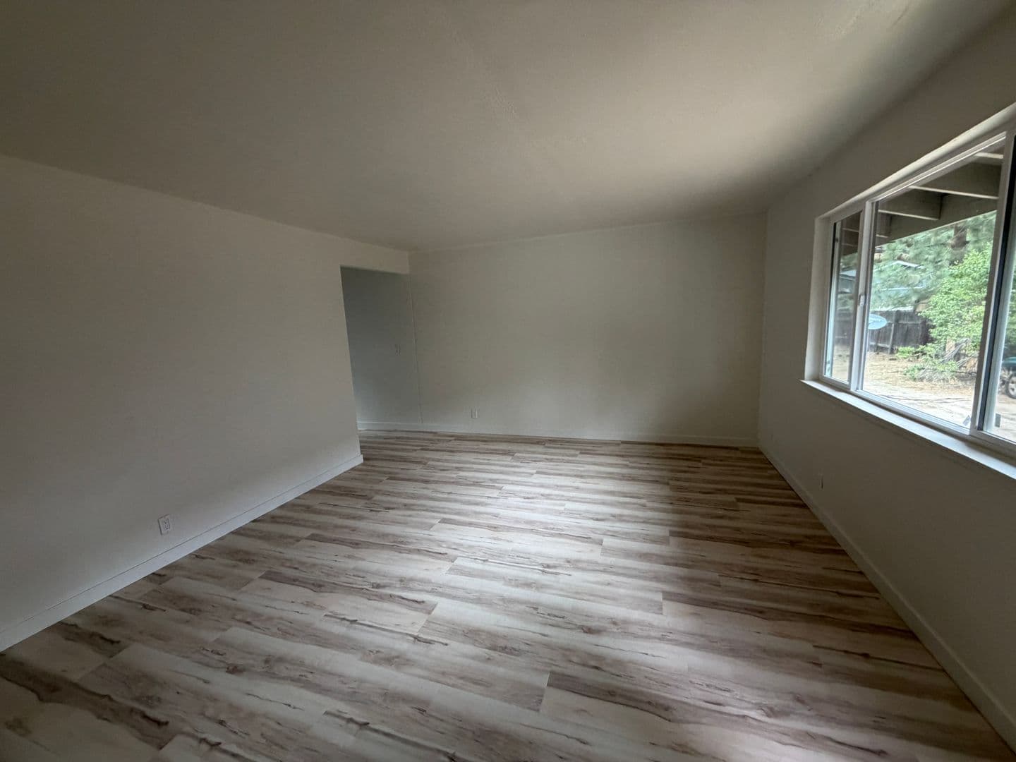 South Lake Tahoe Apartment: 2465 Ponderosa