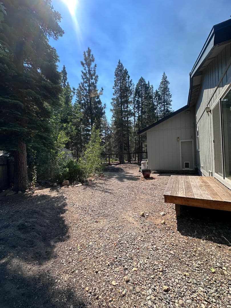 South Lake Tahoe House: 1961 Mewuk Drive