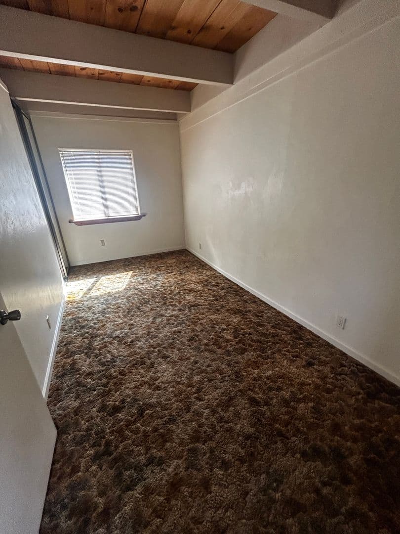 S Lake Tahoe Townhome: 803 San Jose Ave.