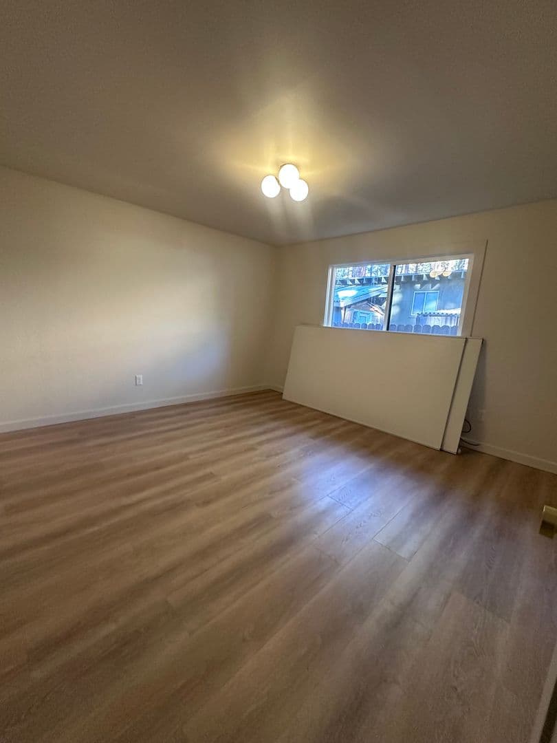 South Lake Tahoe Apartment: 1145 Keller Road