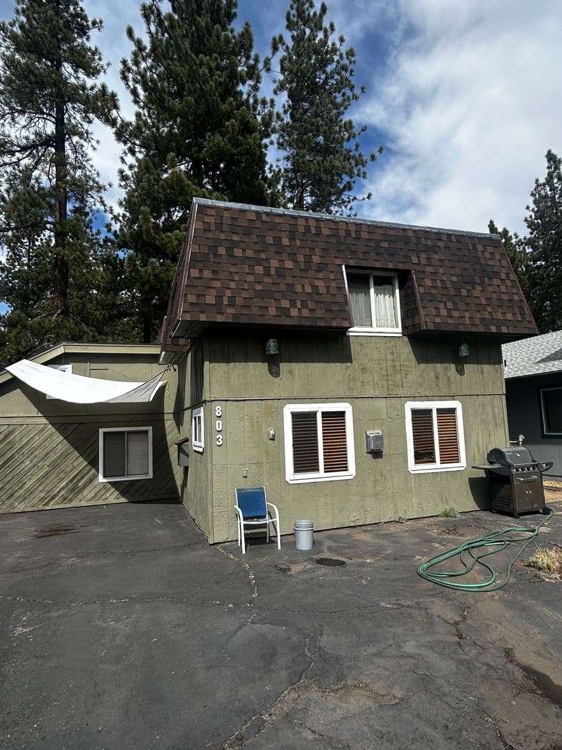 S Lake Tahoe Townhome: 803 San Jose Ave.