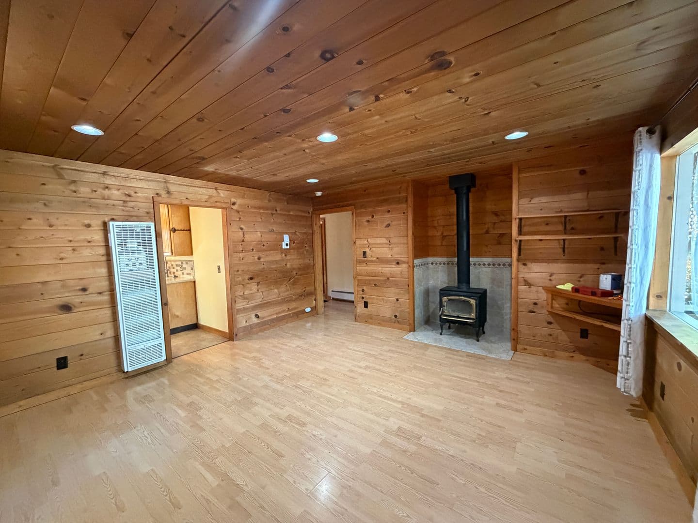 South Lake Tahoe House: 940 San Jose Ave.