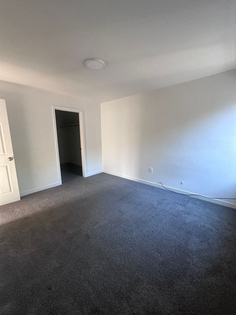 South Lake Tahoe Apartment: 3671 Spruce Avenue