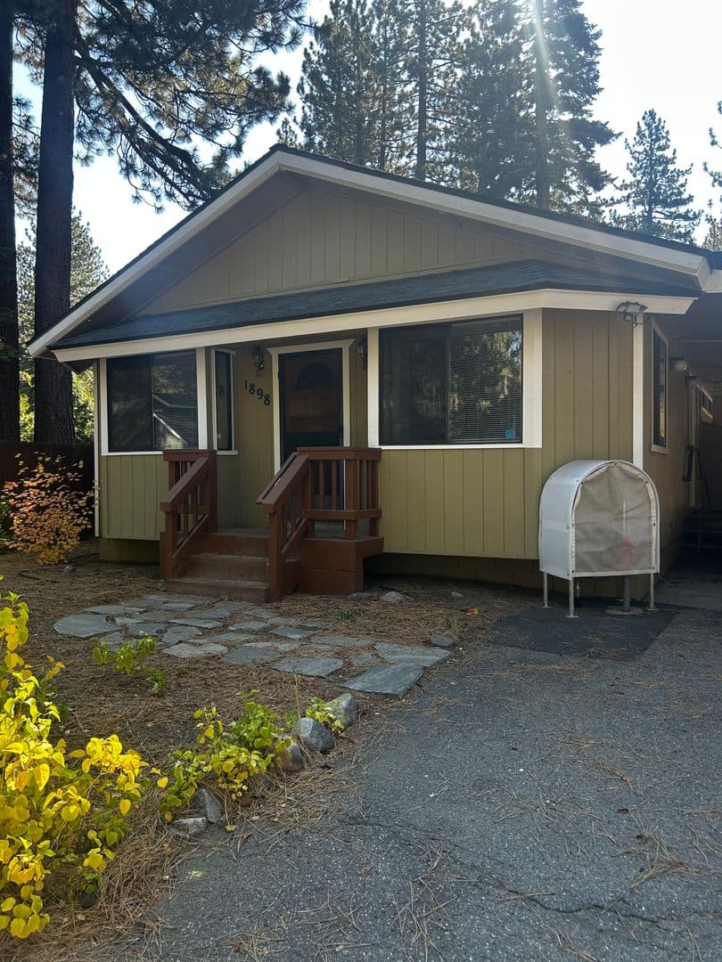 South Lake Tahoe House: 1898 D. Street