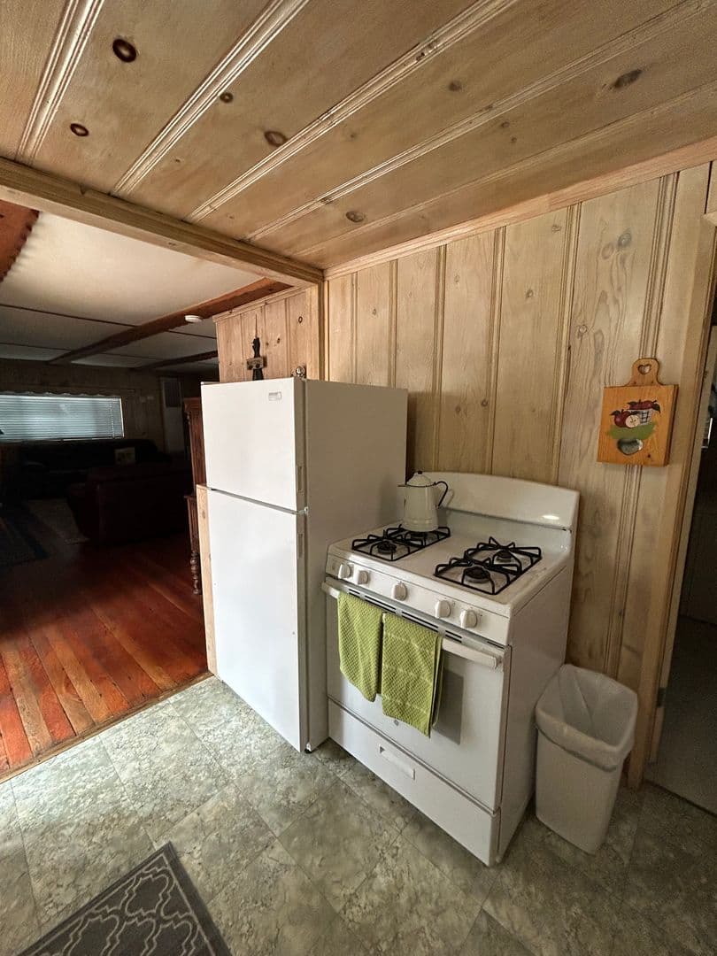 South Lake Tahoe House: 4023 Azure Ave.