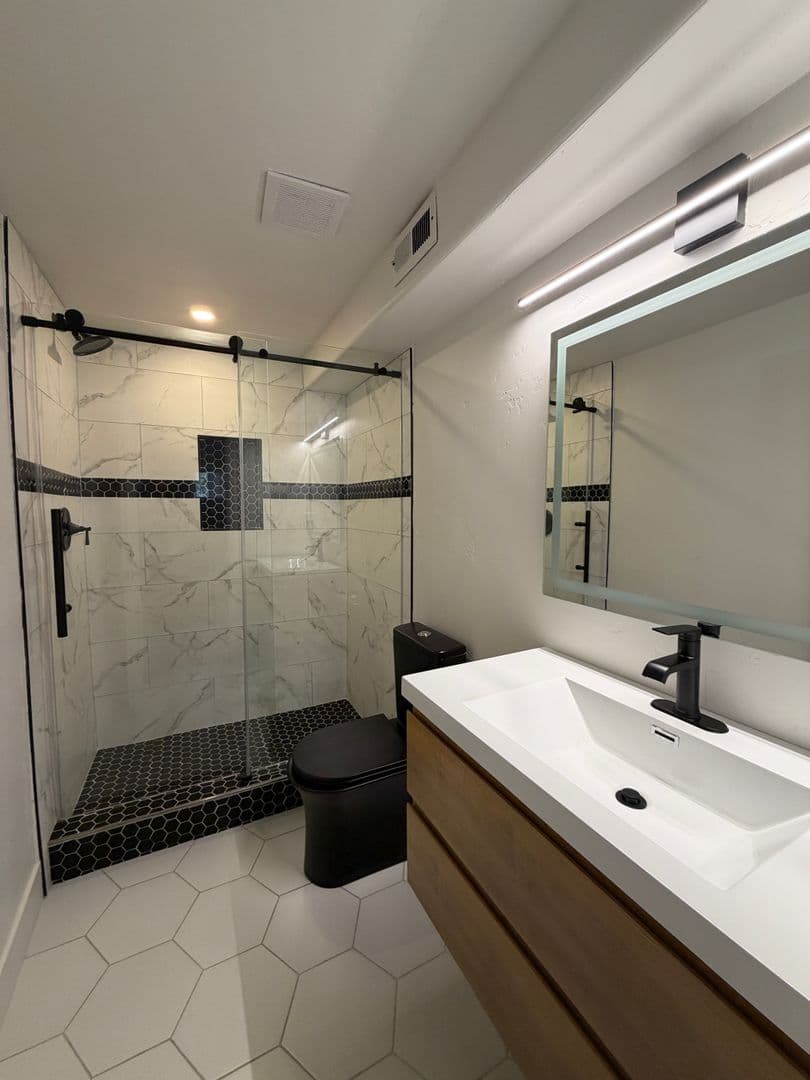 S Lake Tahoe Condo: 1120 #C Herbert Ave