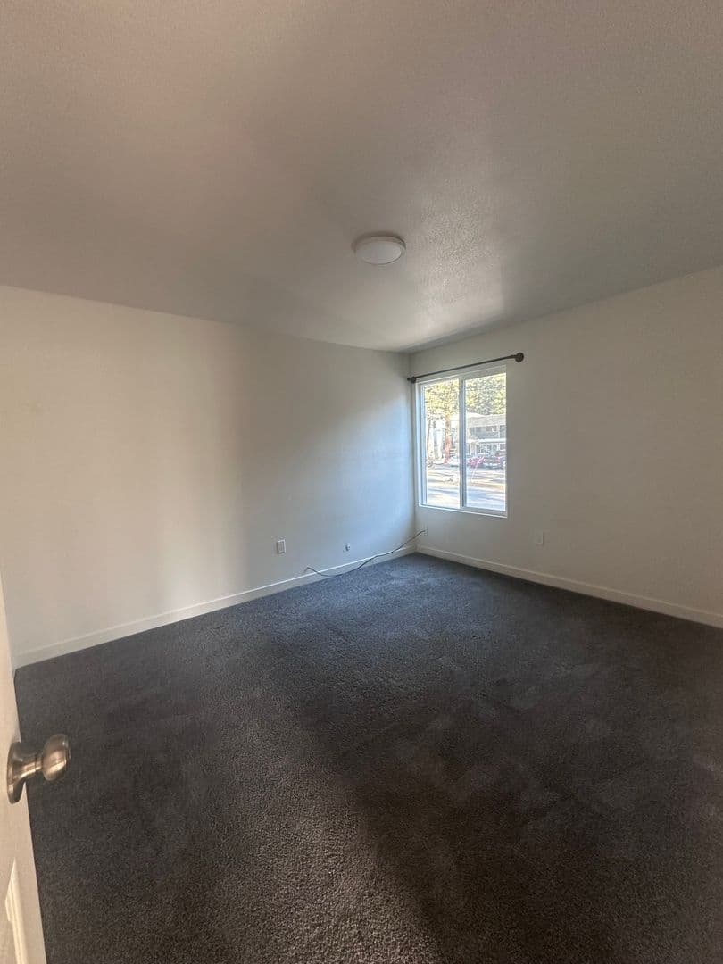 South Lake Tahoe Apartment: 3671 Spruce Avenue