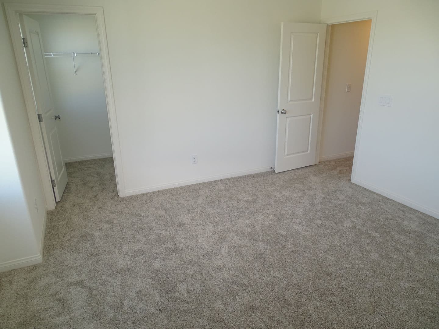 Henderson House: 2929 Gallarate Drive