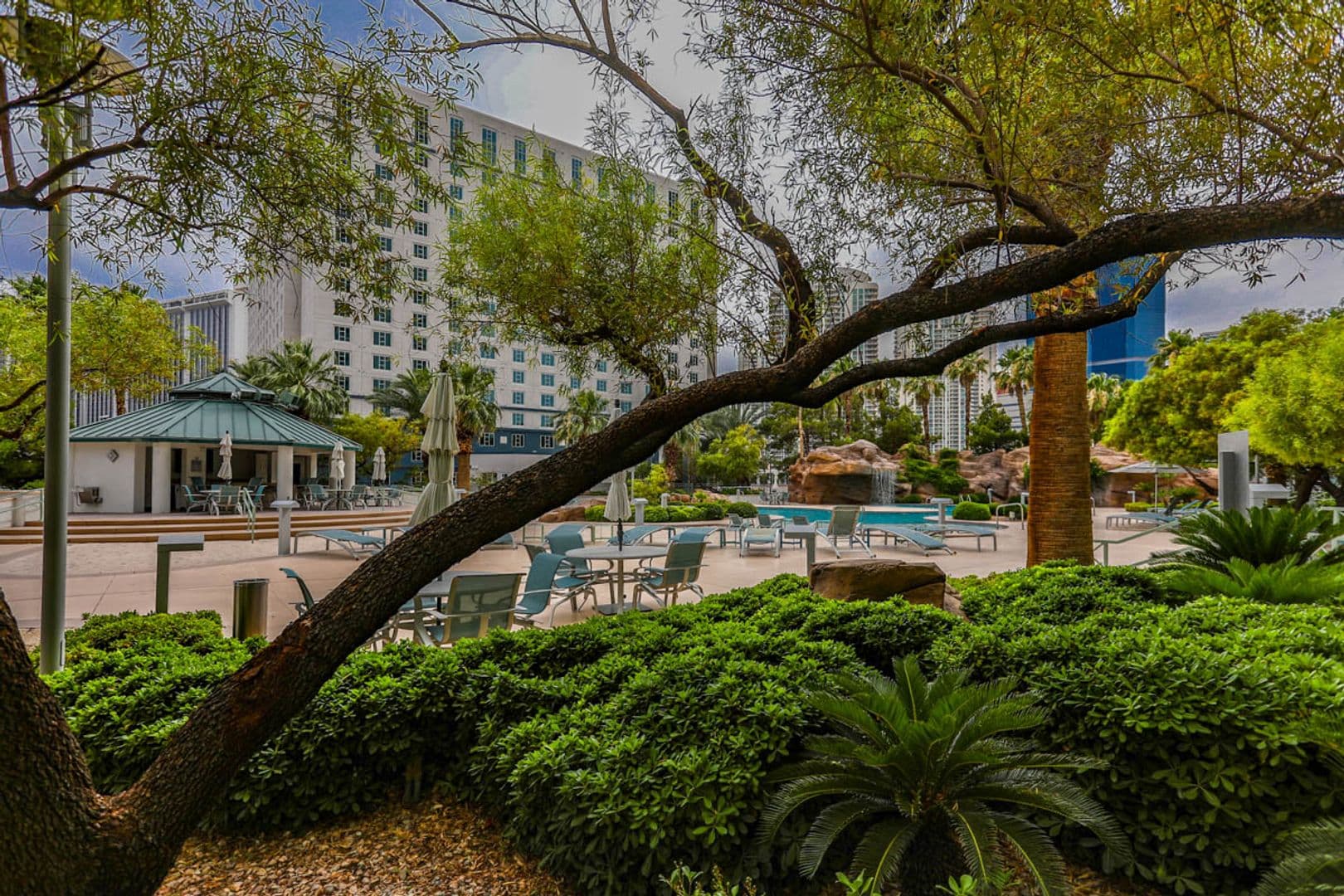 Las Vegas Condo: 322 Karen Ave # 1105