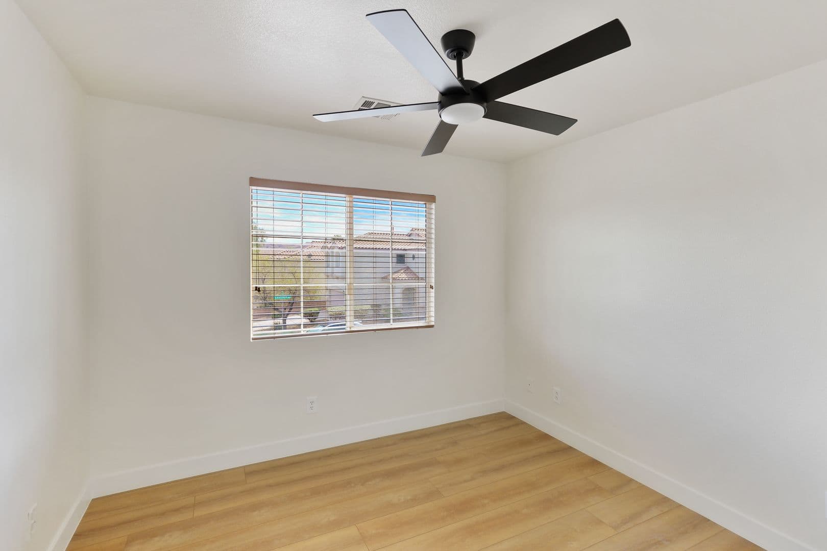 Las Vegas House: 5870 Lustrous Court