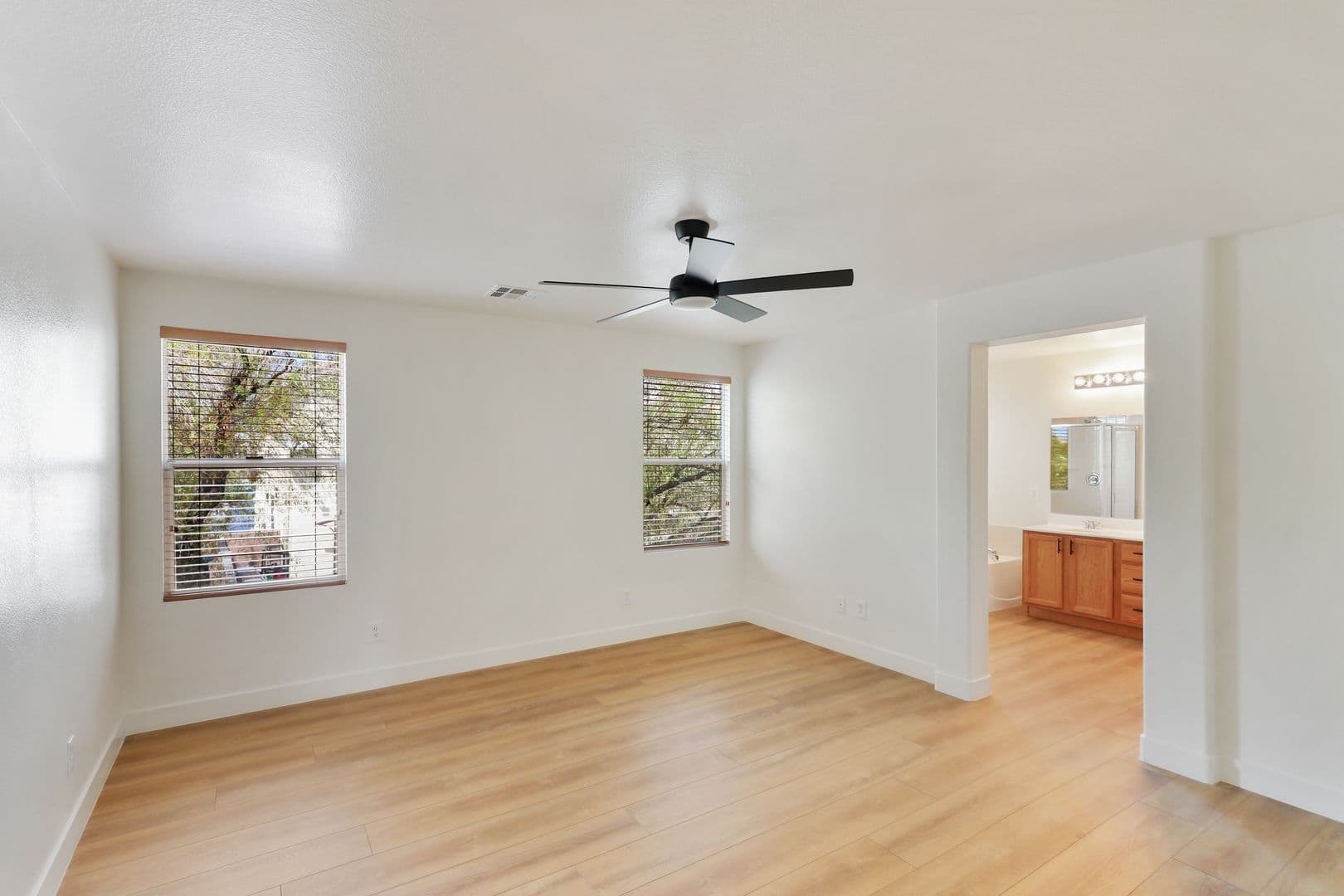 Las Vegas House: 5870 Lustrous Court