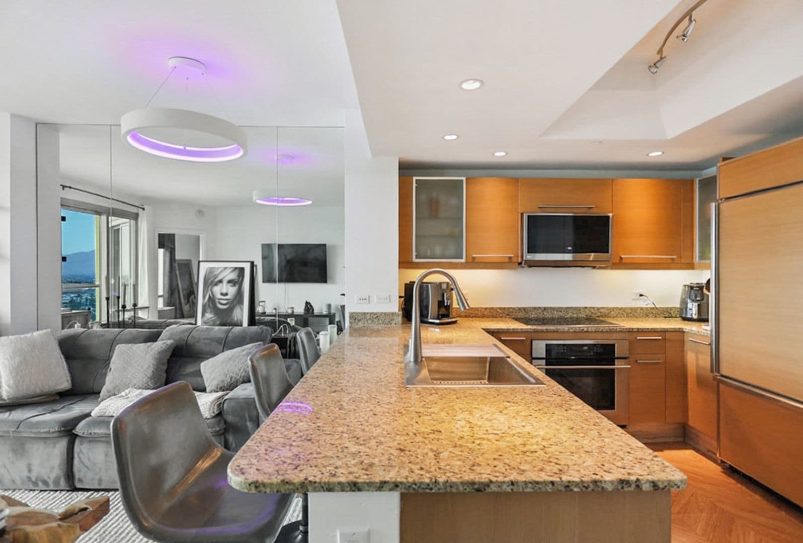 Las Vegas Condo: 322 Karen Ave # 1105