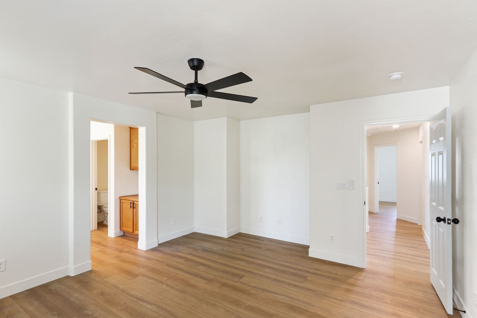 Las Vegas House: 5870 Lustrous Court
