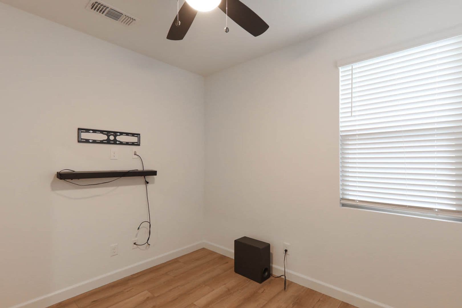 Las Vegas House: 1437 Whistling Kite Street