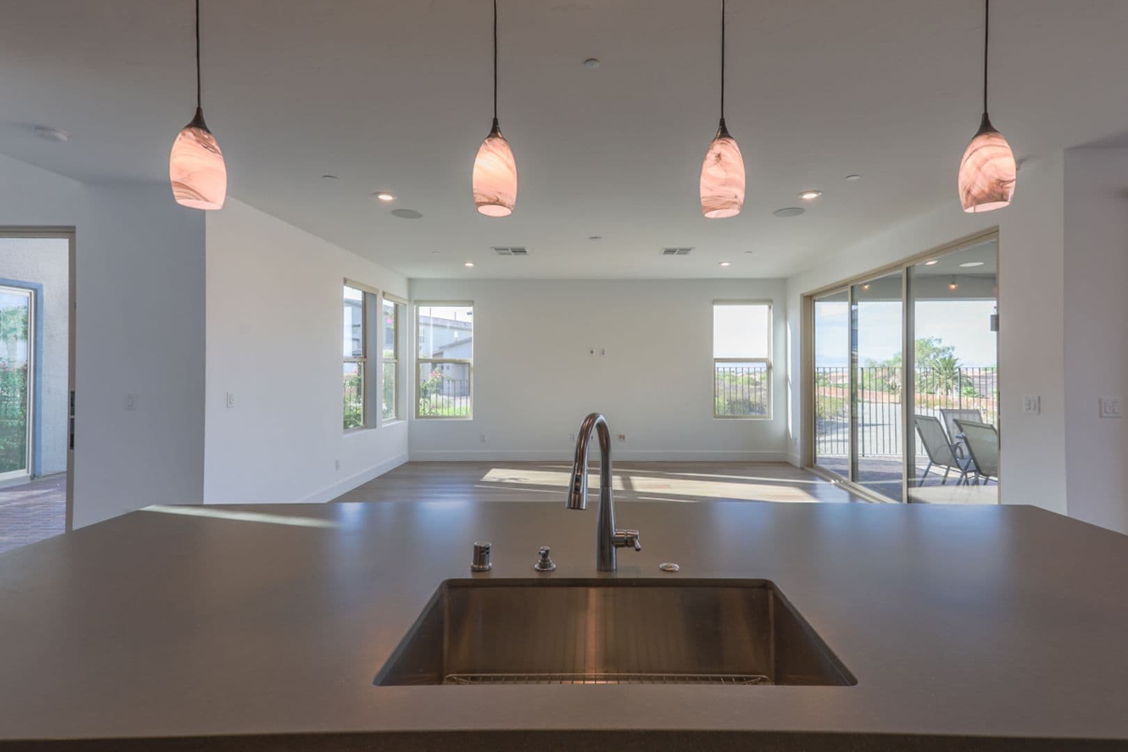 Henderson House: 1992 Peaceful Mesa Court