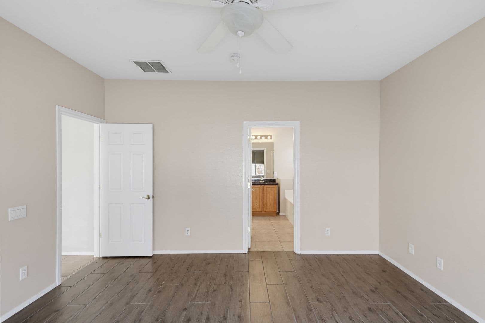 Las Vegas House: 11236 Vintners Lane