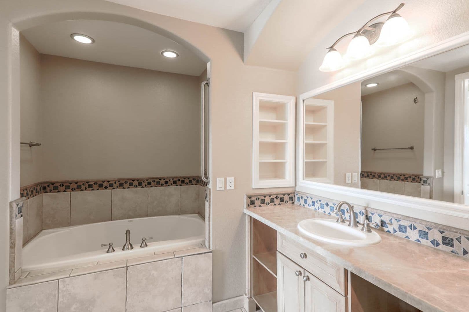 Henderson Condo: 13 Via Visione #106