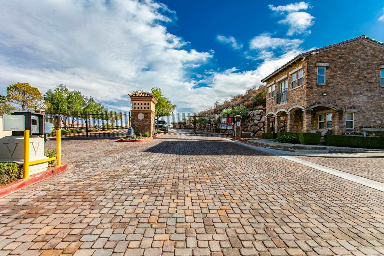 Henderson Condo: 13 Via Visione #106