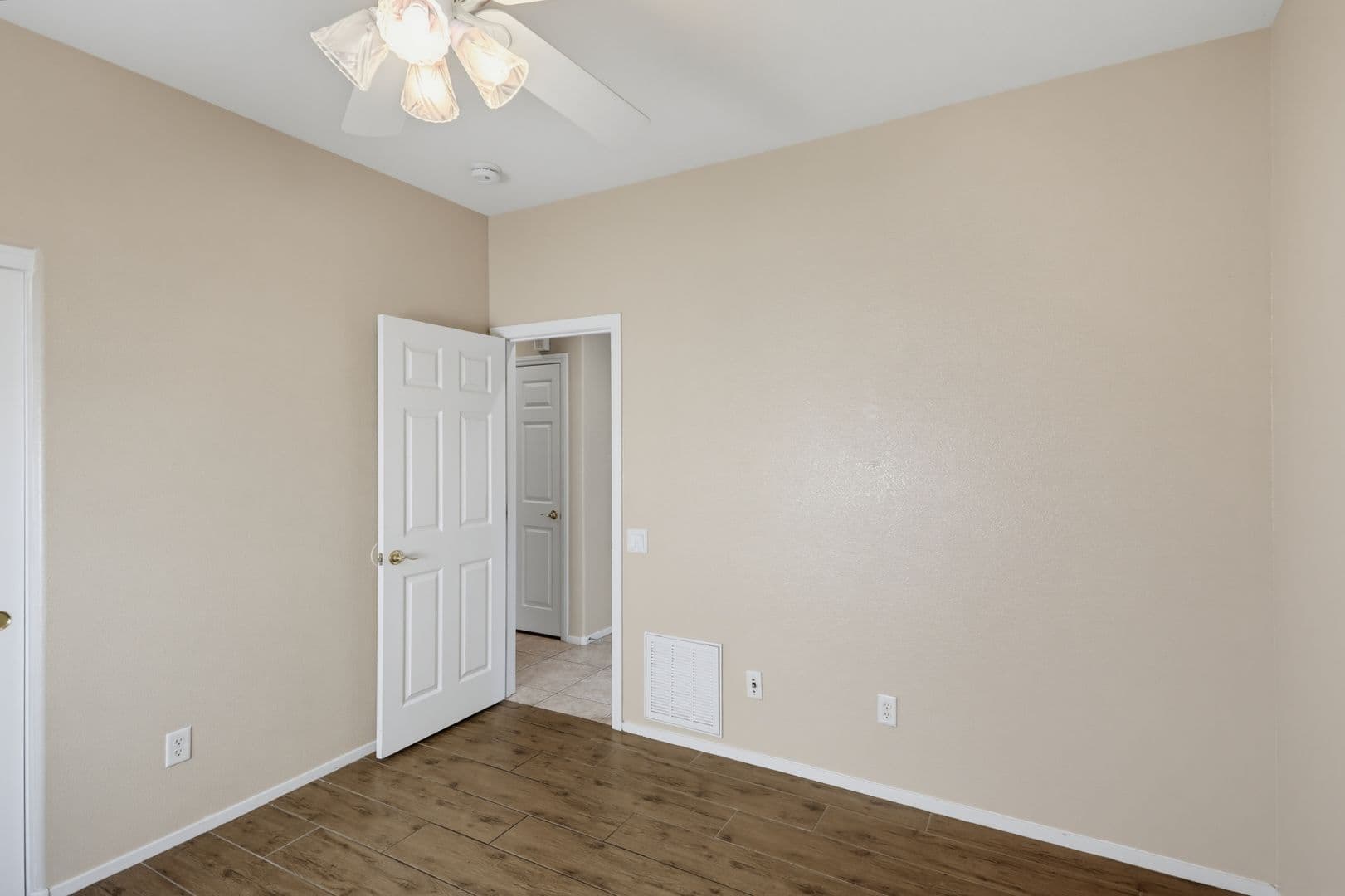 Las Vegas House: 11236 Vintners Lane