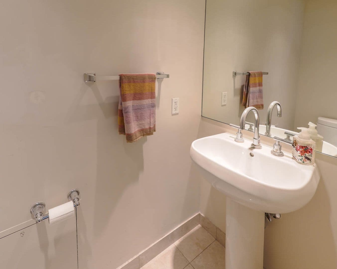 Las Vegas Condo: 322 Karen Ave # 1105
