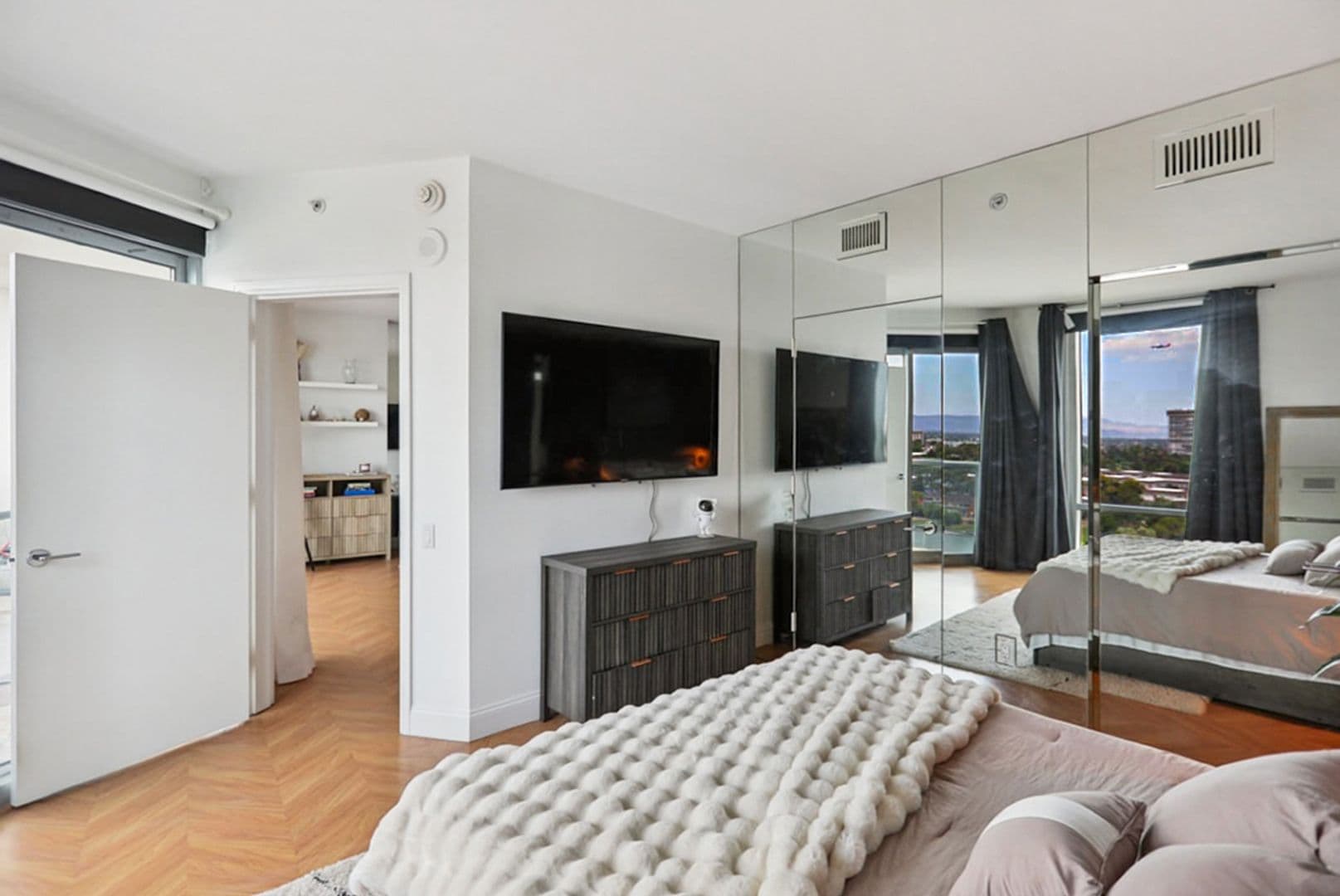 Las Vegas Condo: 322 Karen Ave # 1105