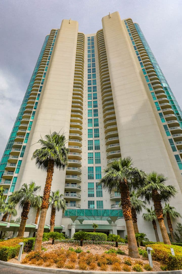 Las Vegas Condo: 322 Karen Ave # 1105