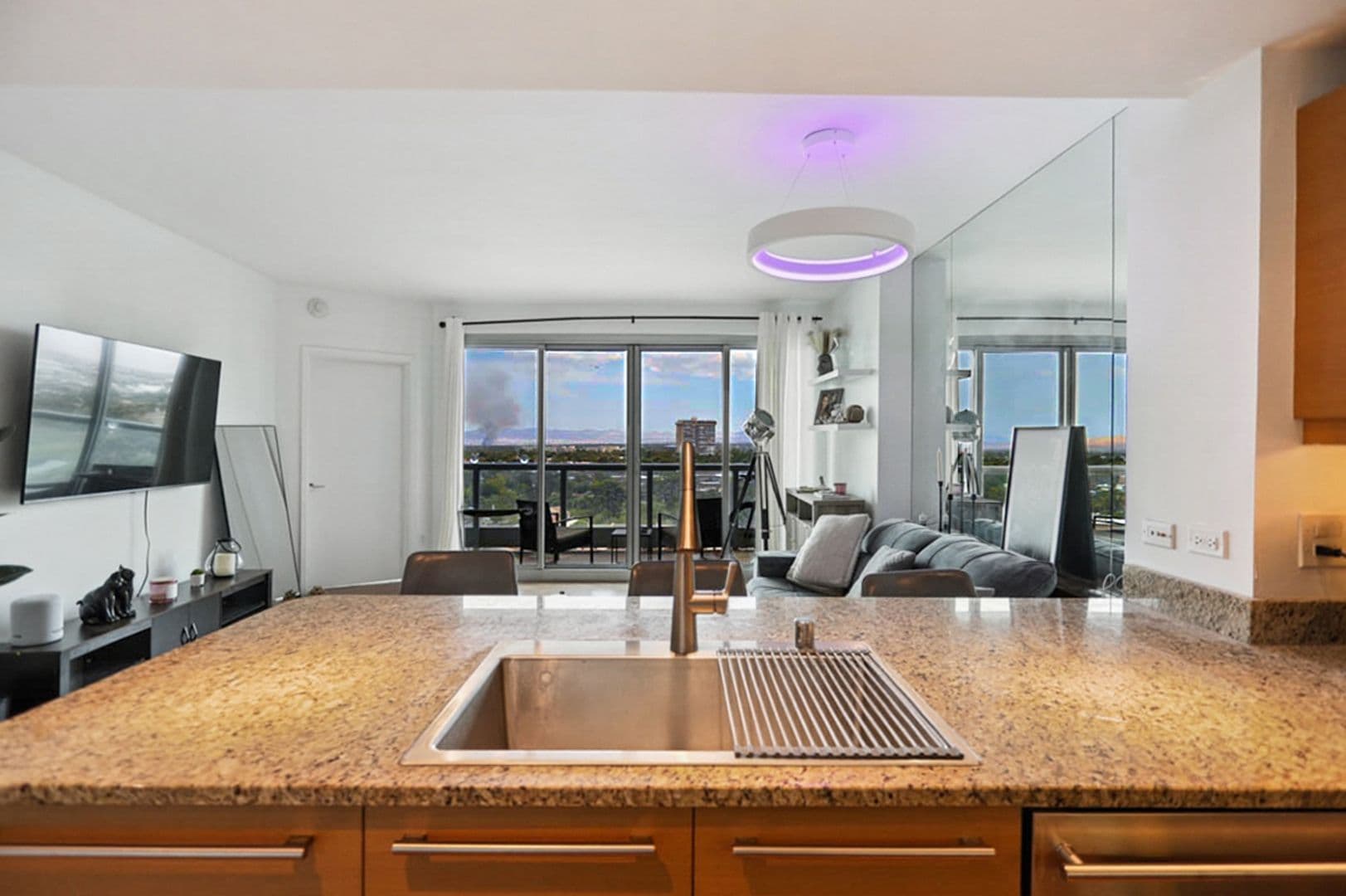 Las Vegas Condo: 322 Karen Ave # 1105