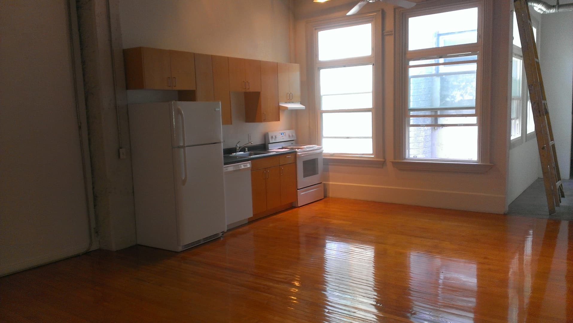San Diego Apartment: 525 C. St.