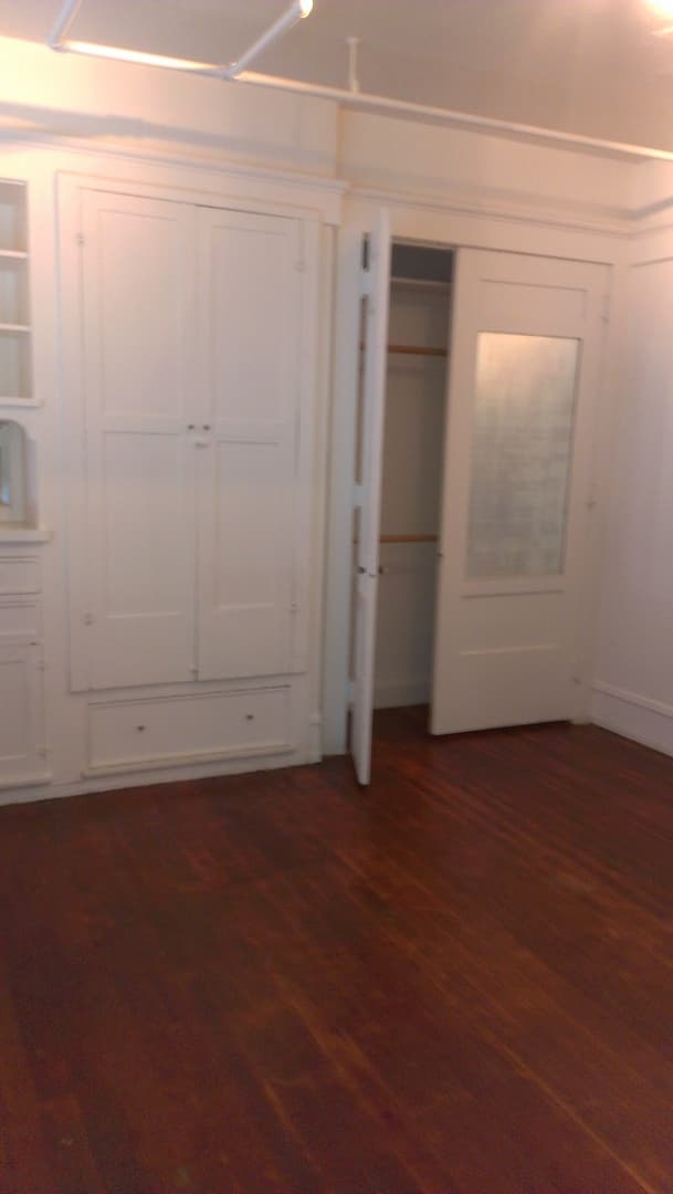 San Diego Apartment: 950 9th Ave.
